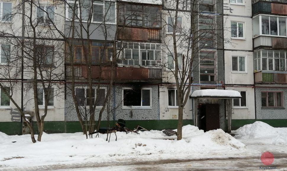 В Северодвинске два человека пострадали при пожаре в квартире 